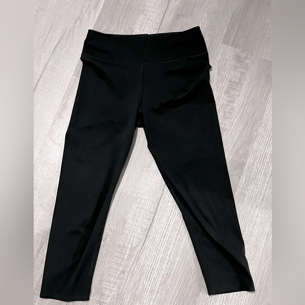 UNIQLO Airism Soft Uv Protection Cropped Leggings